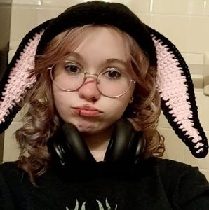 Meet your Posher, Alexus